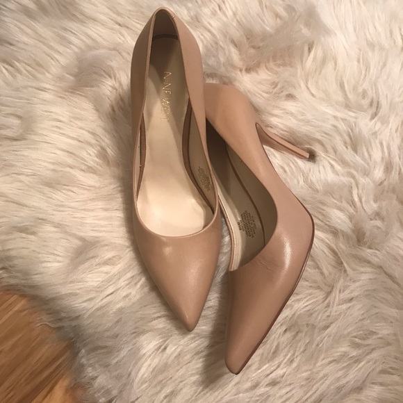Nine West Shoes - Nude leather pumps